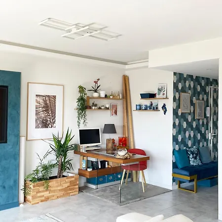 Et Hippodrome. Parking Apartment *